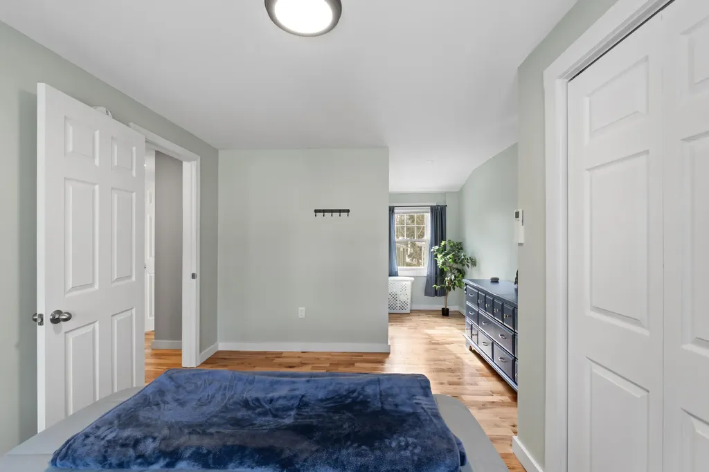 7 Vernon Street Saco ME 04072
