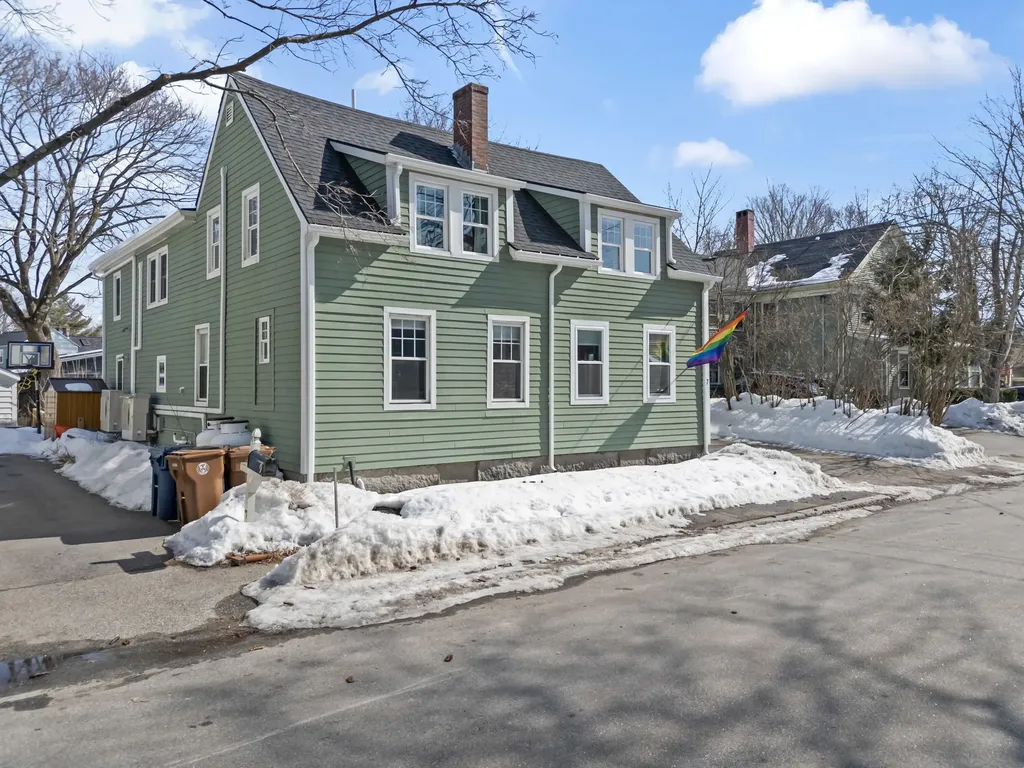 7 Vernon Street Saco ME 04072