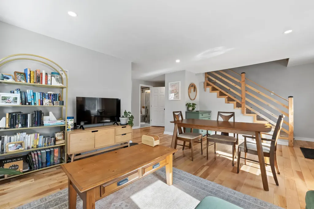 7 Vernon Street Saco ME 04072