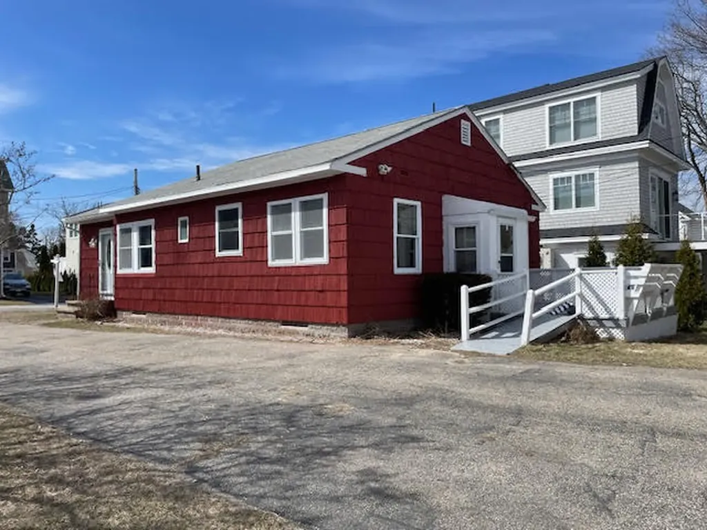 10 Avenue Two Scarborough ME 04074