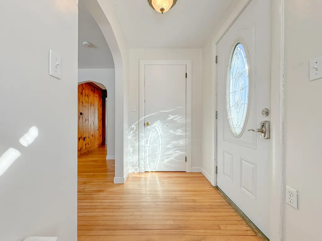 10 Avenue Two Scarborough ME 04074