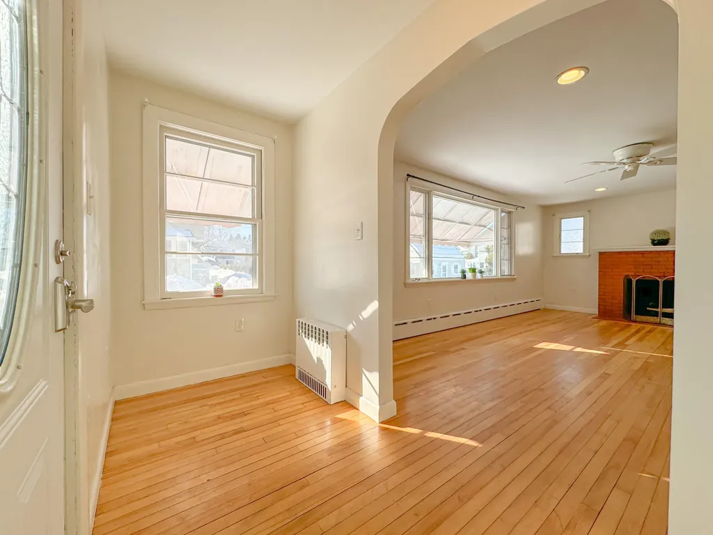 10 Avenue Two Scarborough ME 04074
