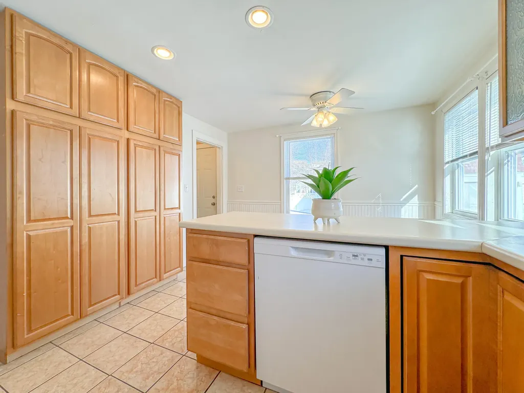 10 Avenue Two Scarborough ME 04074