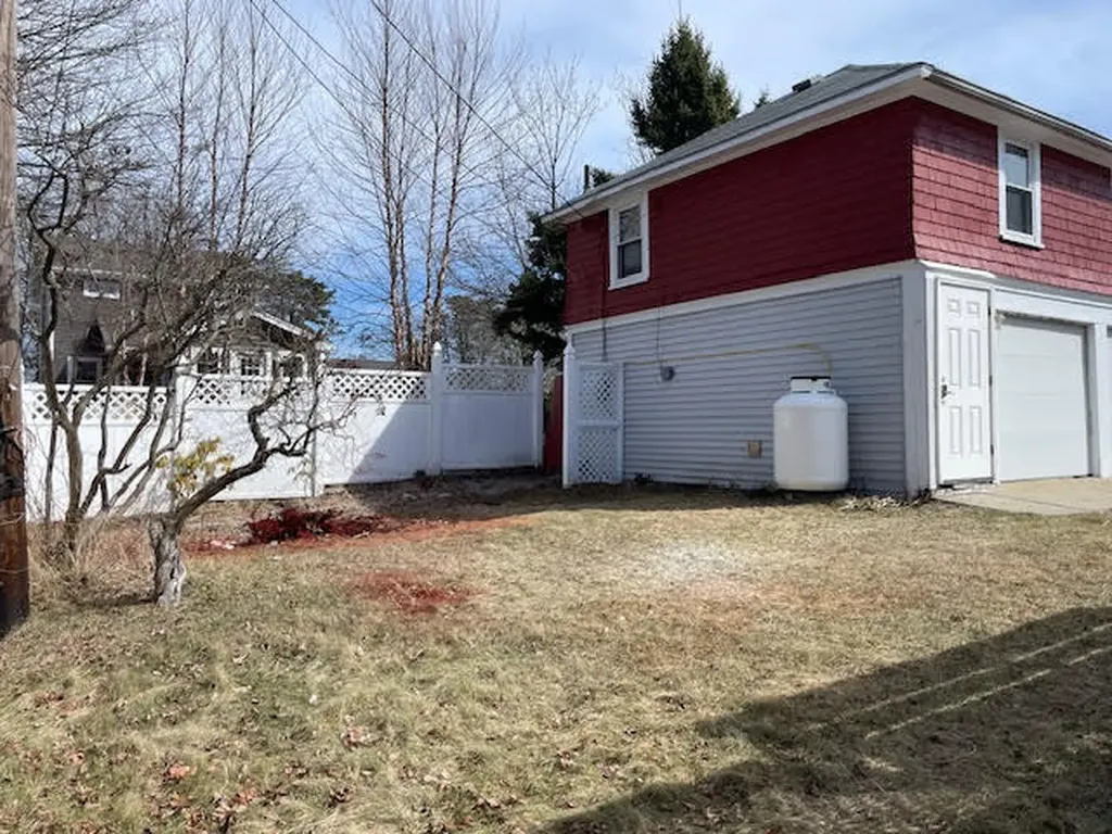 10 Avenue Two Scarborough ME 04074