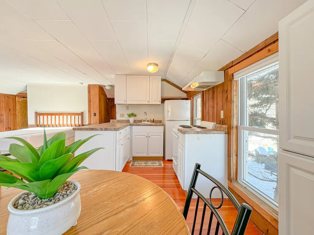 10 Avenue Two Scarborough ME 04074