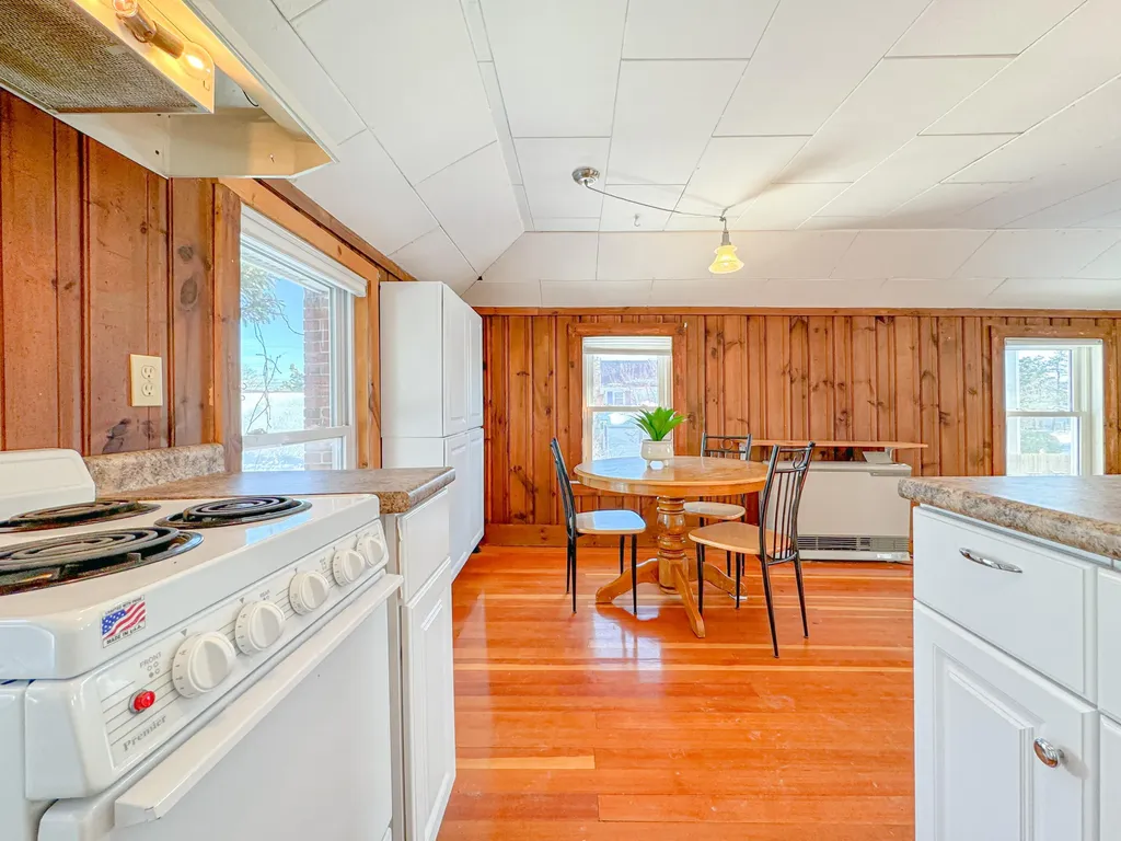 10 Avenue Two Scarborough ME 04074