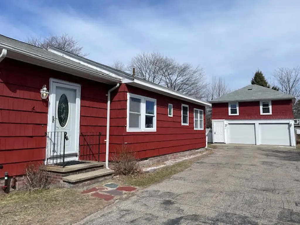 10 Avenue Two Scarborough ME 04074