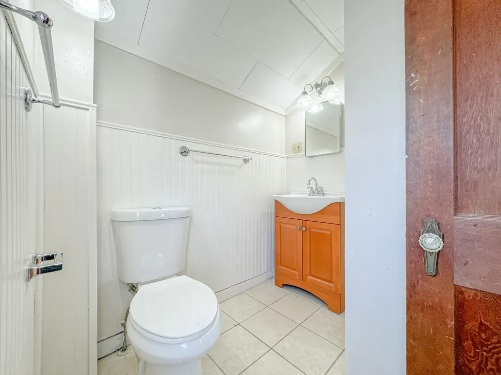 10 Avenue Two Scarborough ME 04074