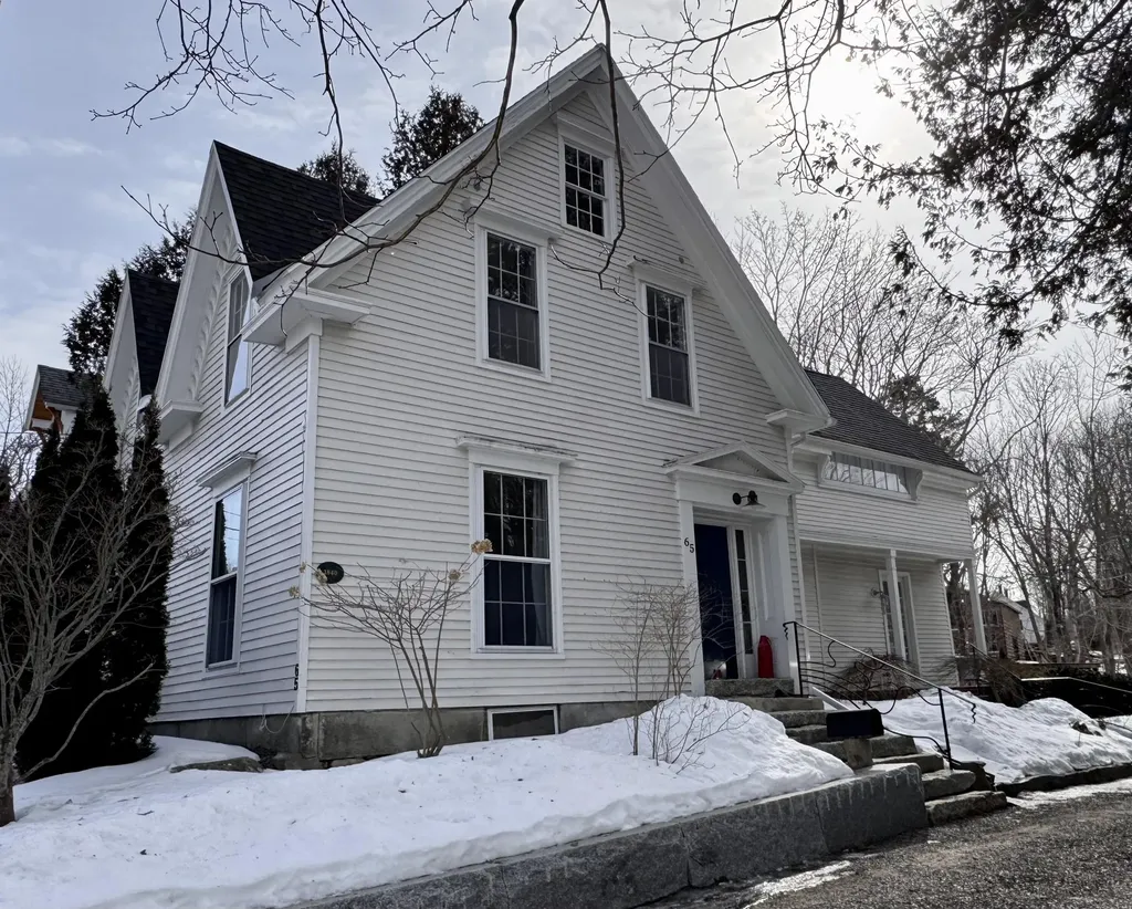 65 Chestnut Street Camden ME 04843