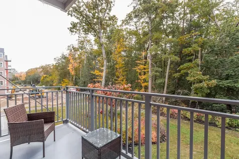 75 Mcauley Way Portland ME 04103