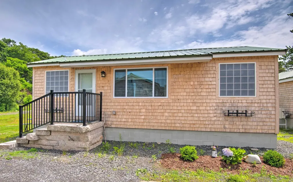 36 Shorebreezes Lane Kennebunk ME 04043