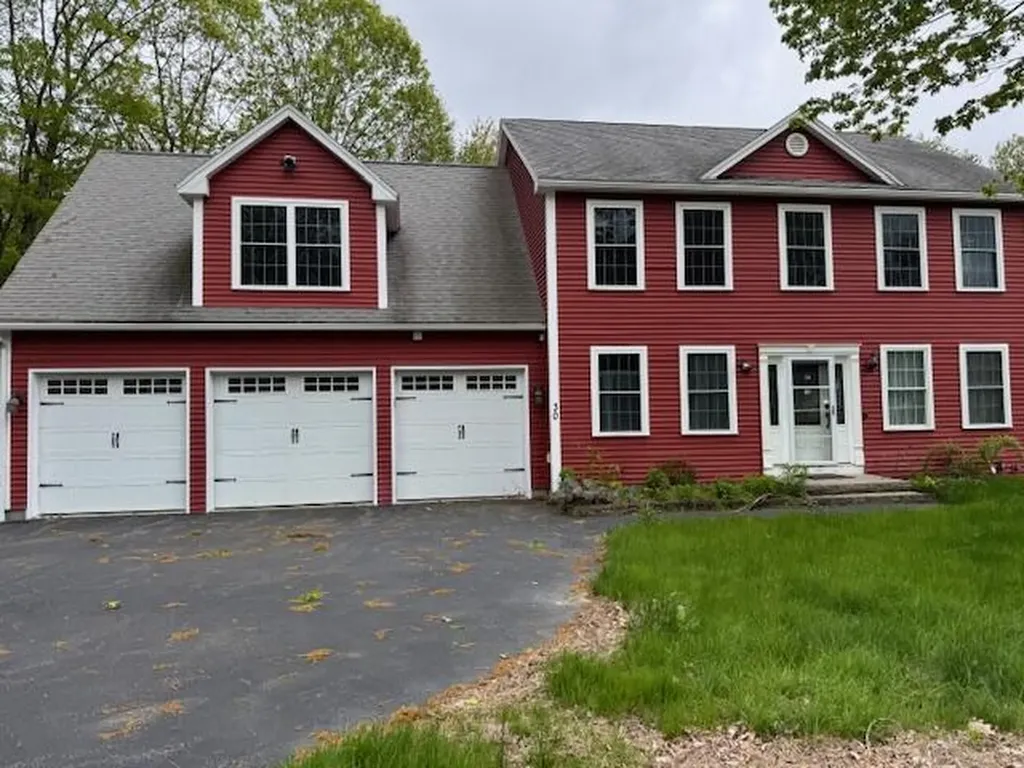 30 Hubbard Street Saco ME 04072