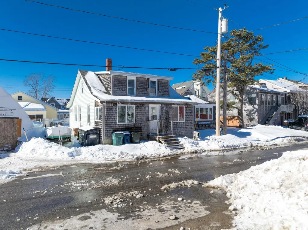 18 Eastern Avenue Saco ME 04072