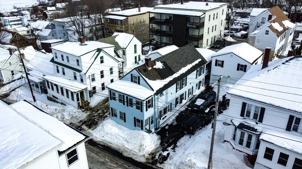 87 High Street Biddeford ME 04005