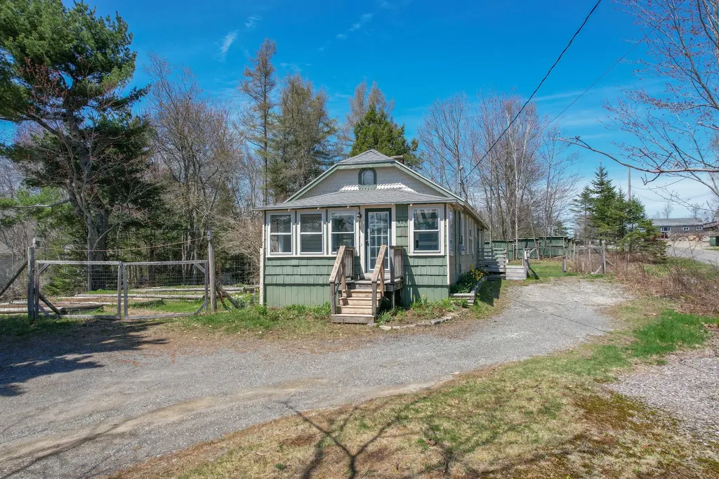 434 Main Street Ellsworth ME 04605