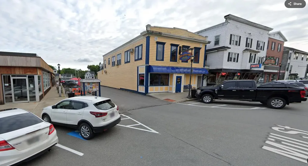 15 Mill Street Orono ME 04473