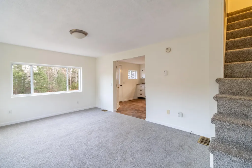 3108 Broadway Glenburn ME 04401