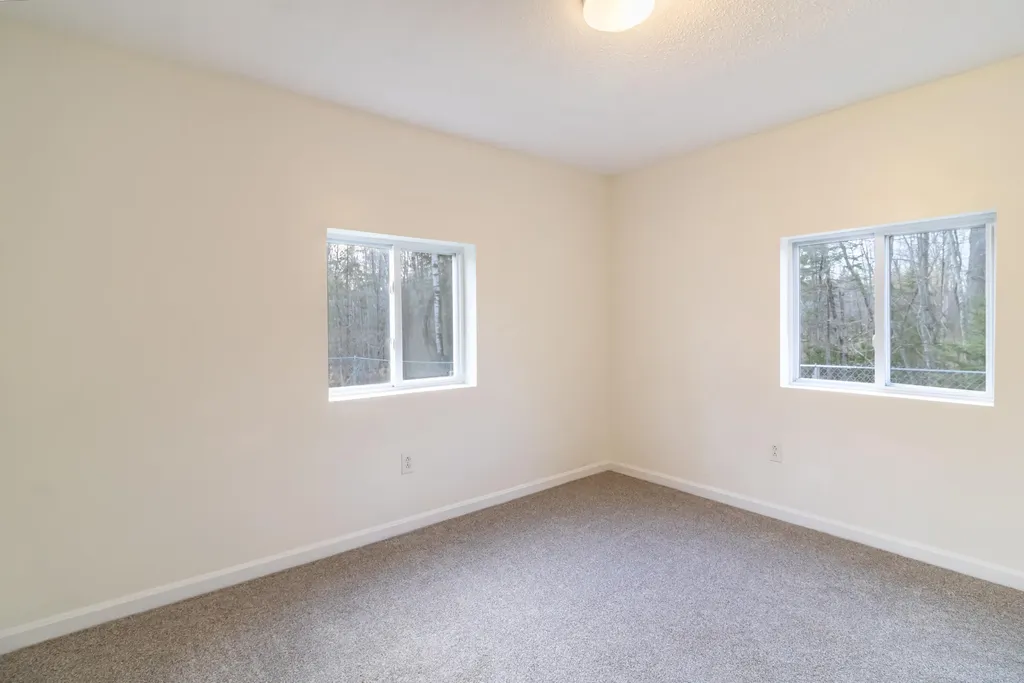 3108 Broadway Glenburn ME 04401