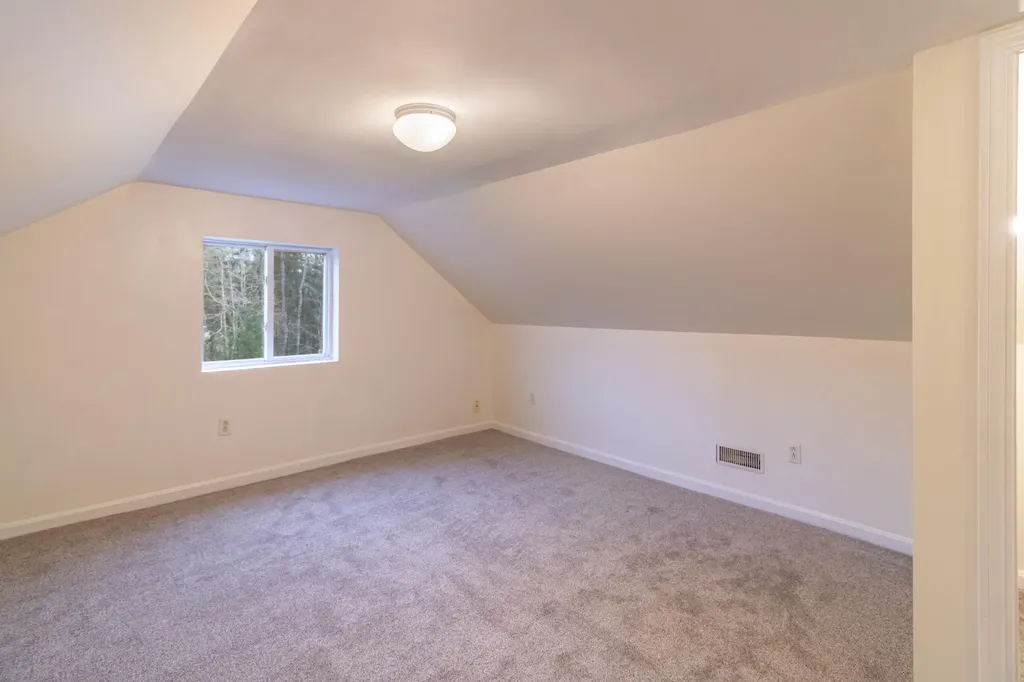 3108 Broadway Glenburn ME 04401