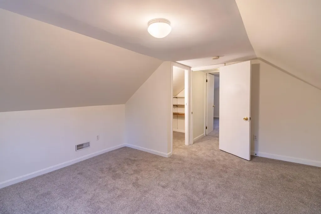 3108 Broadway Glenburn ME 04401