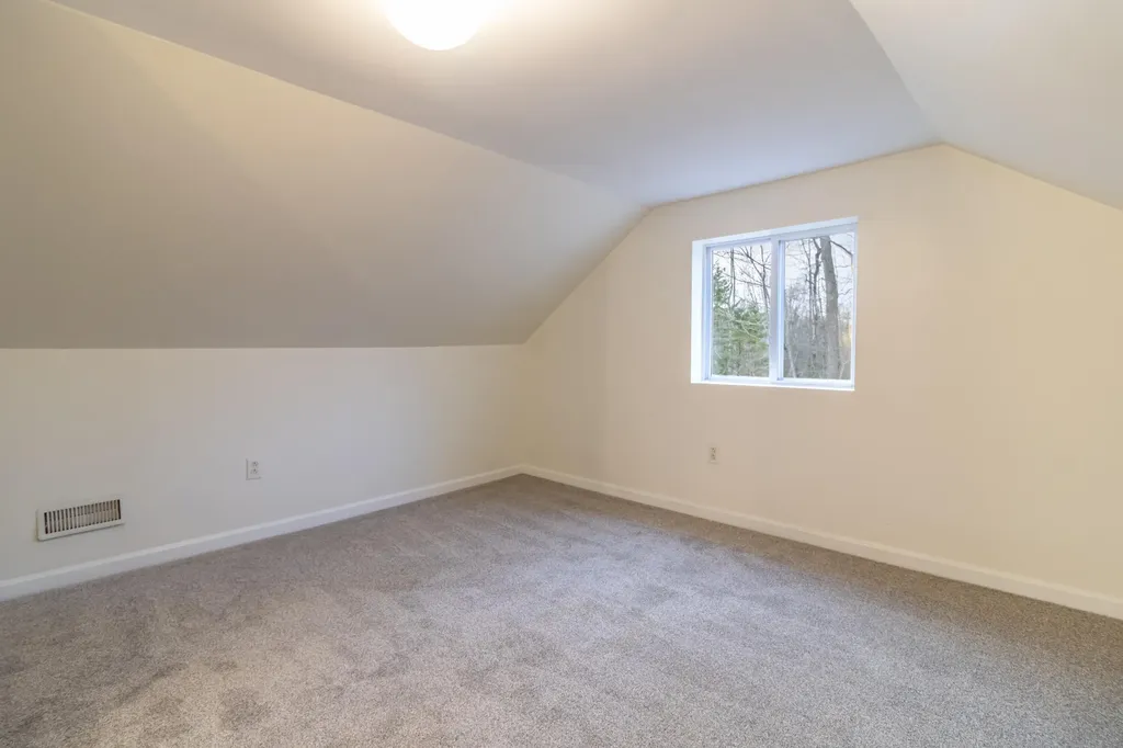 3108 Broadway Glenburn ME 04401
