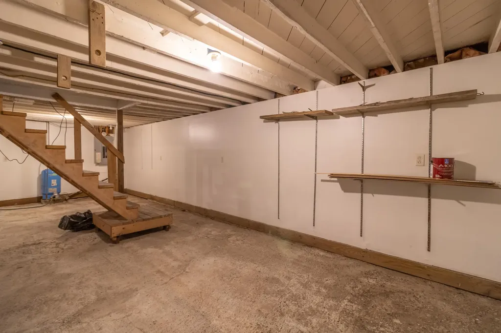 3108 Broadway Glenburn ME 04401