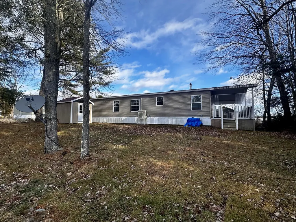 31 Dixon Drive Benton ME 04901