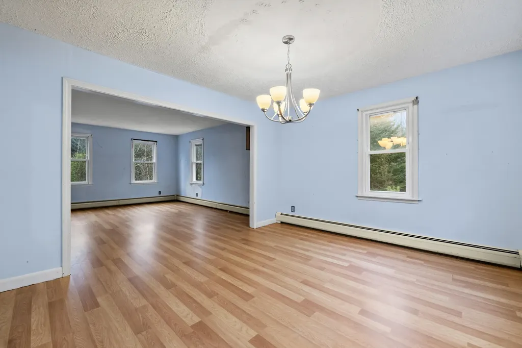 13 Maxwell Road Sabattus ME 04280