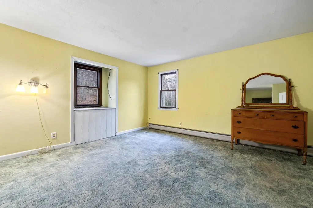 13 Maxwell Road Sabattus ME 04280