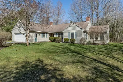 18 Lilac Lane Scarborough ME 04074