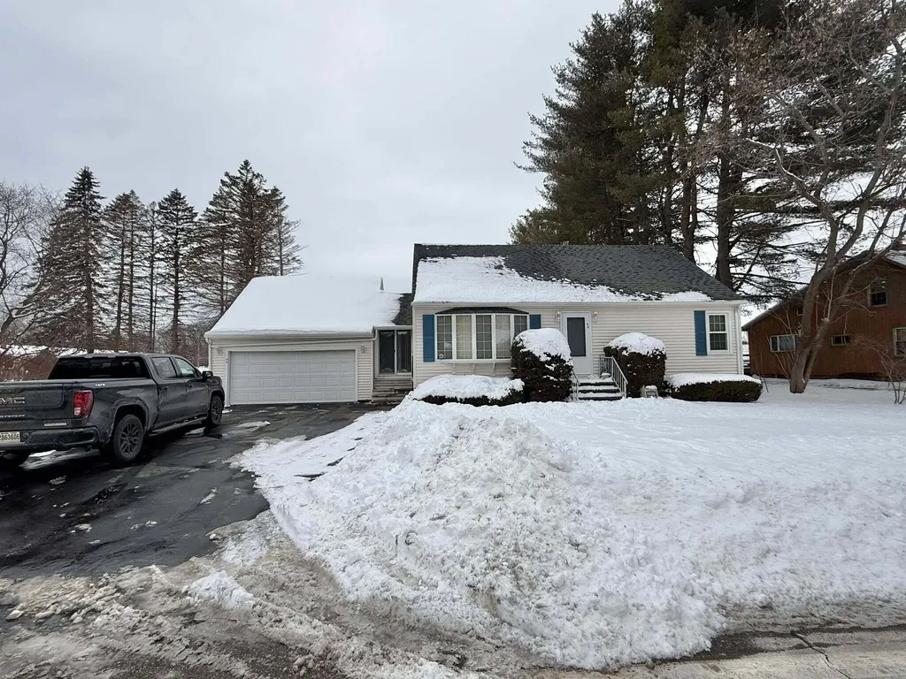 94 Hogan Road Lewiston ME 04240