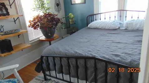 68 W West Broadway Lincoln ME 04457