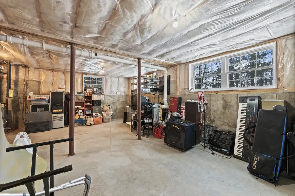 41 Harvest Hill Road Windham ME 04062