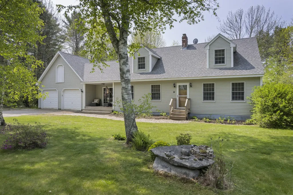 25 Sandy Cove Palermo ME 04354