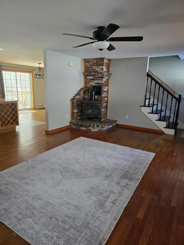 25 Sandy Cove Palermo ME 04354
