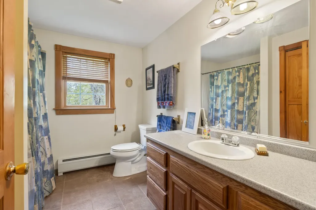 25 Sandy Cove Palermo ME 04354