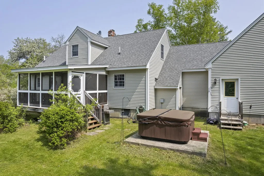 25 Sandy Cove Palermo ME 04354