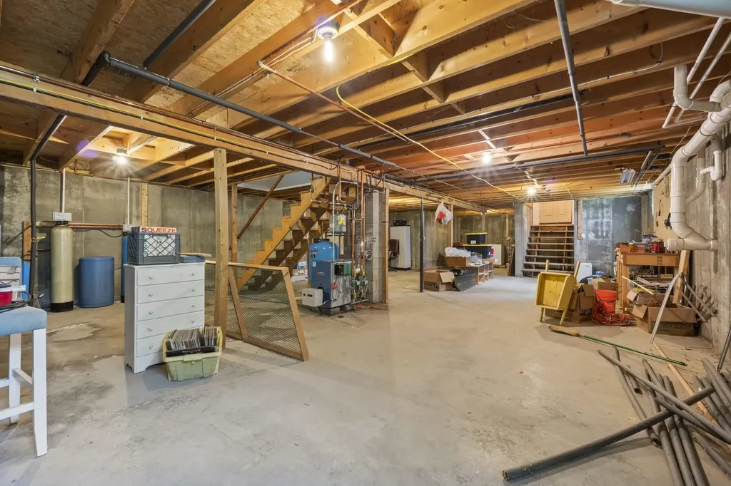 25 Sandy Cove Palermo ME 04354