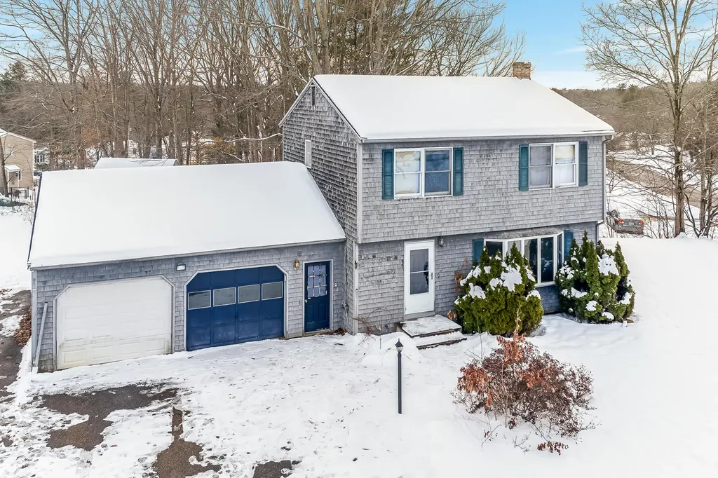 24 Chestnut Drive South Berwick ME 03908