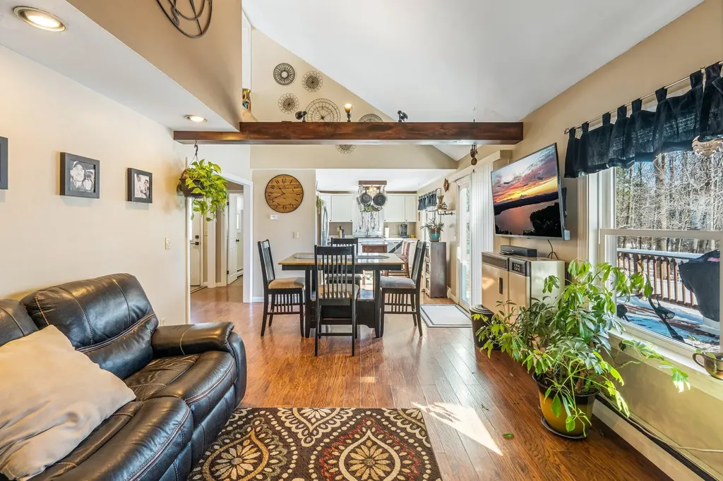 229 Taber Hill Road Vassalboro ME 04989