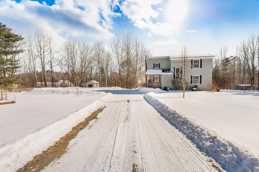229 Taber Hill Road Vassalboro ME 04989