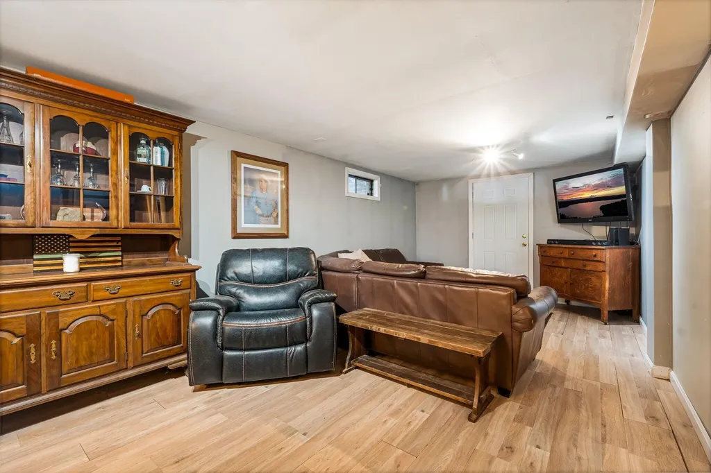 229 Taber Hill Road Vassalboro ME 04989