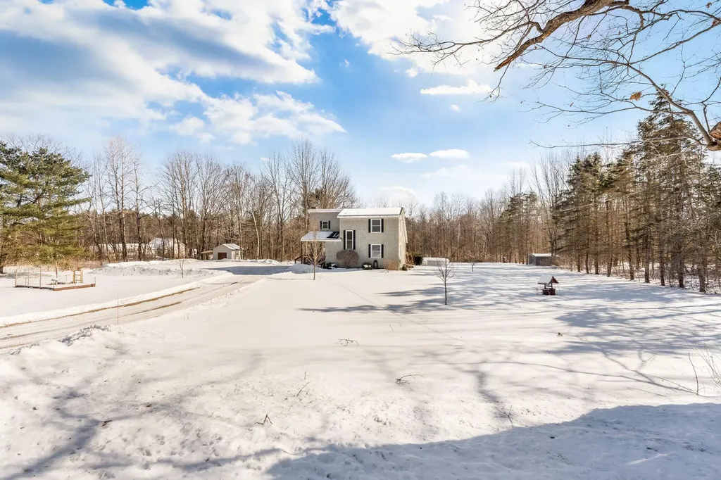 229 Taber Hill Road Vassalboro ME 04989