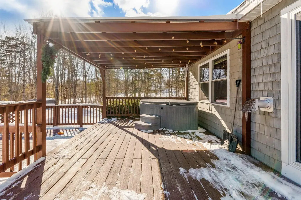 229 Taber Hill Road Vassalboro ME 04989