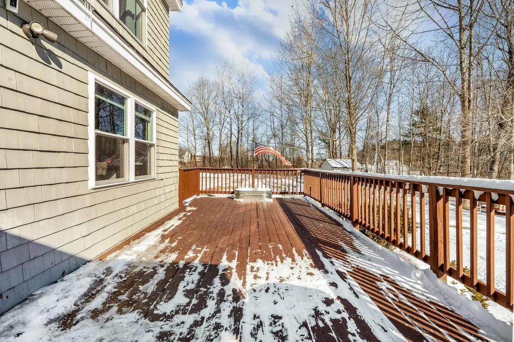229 Taber Hill Road Vassalboro ME 04989