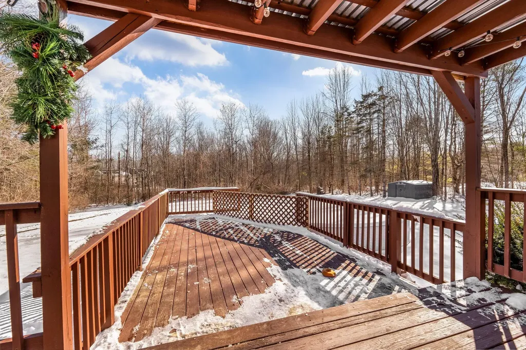 229 Taber Hill Road Vassalboro ME 04989