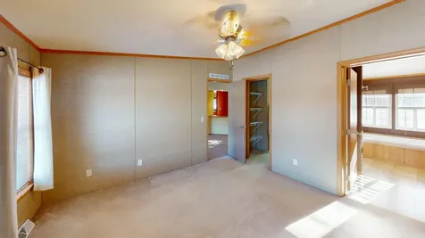 10 Twin Pond Lane China ME 04358
