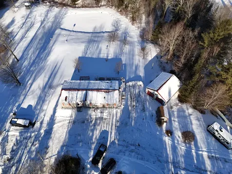 10 Twin Pond Lane China ME 04358