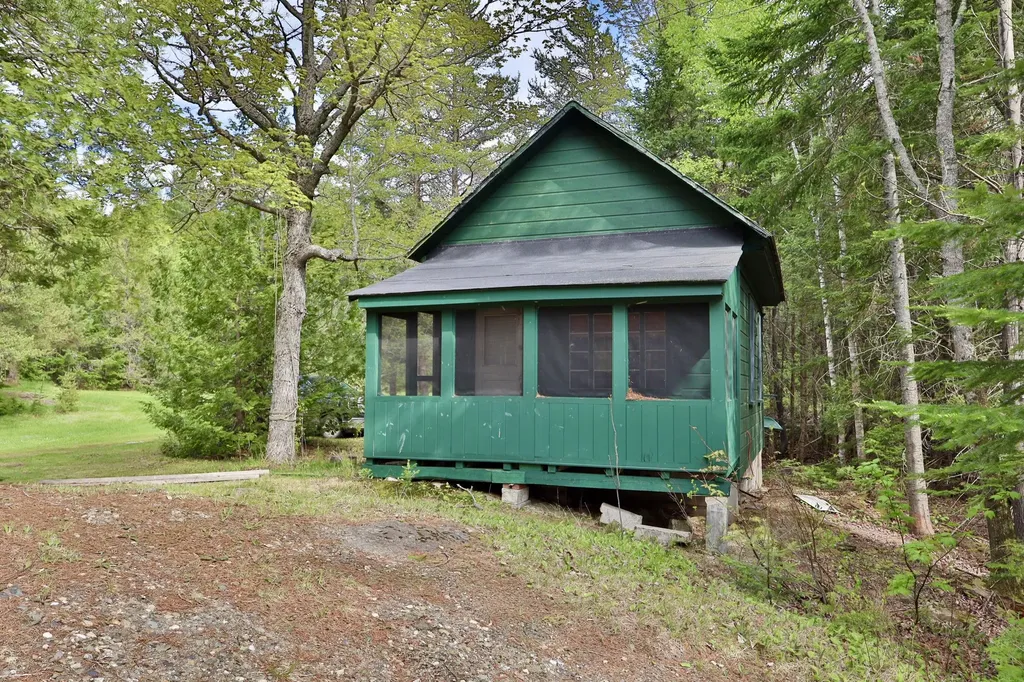 5.2 Lobster Lake Lobster Twp ME 04441