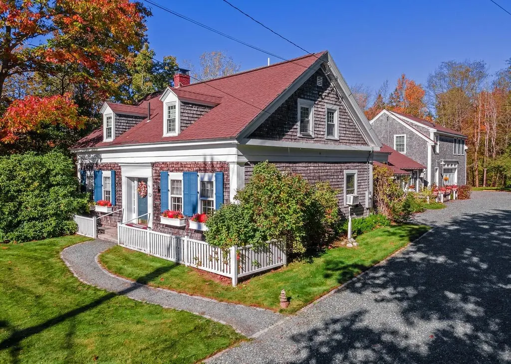 715 State Highway 3 Bar Harbor ME 04609